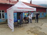 Arsin ilçemizin Gümüşhane ili ile sınır olan mahallerinden İşhan ve Yolaç mahallelerinde aşı çadırı kuruldu.  (1).jpg