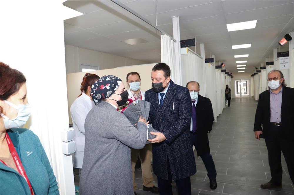 İl Sağlık Müdürümüz Dr. Hakan USTA, Turkovac Klinik Aşı Birimini Ziyaret Ettİ.